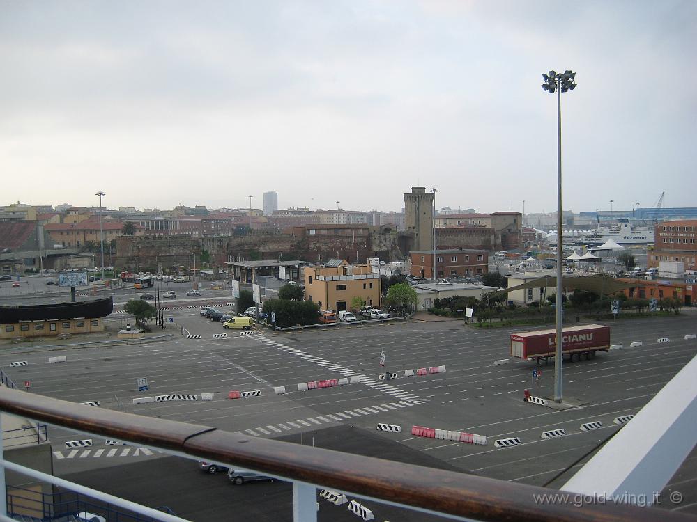 IMG_0006.JPG - Livorno: partenza del traghetto