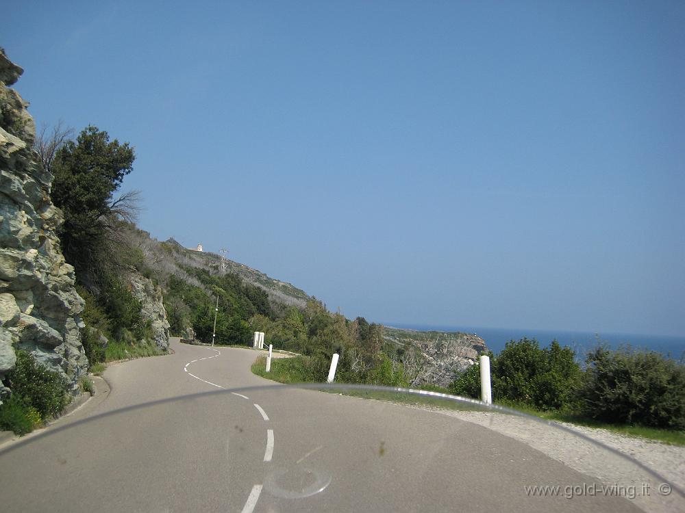 IMG_0045.JPG - Costa orientale di Capo Corso, tra Erbalunga e Sisco