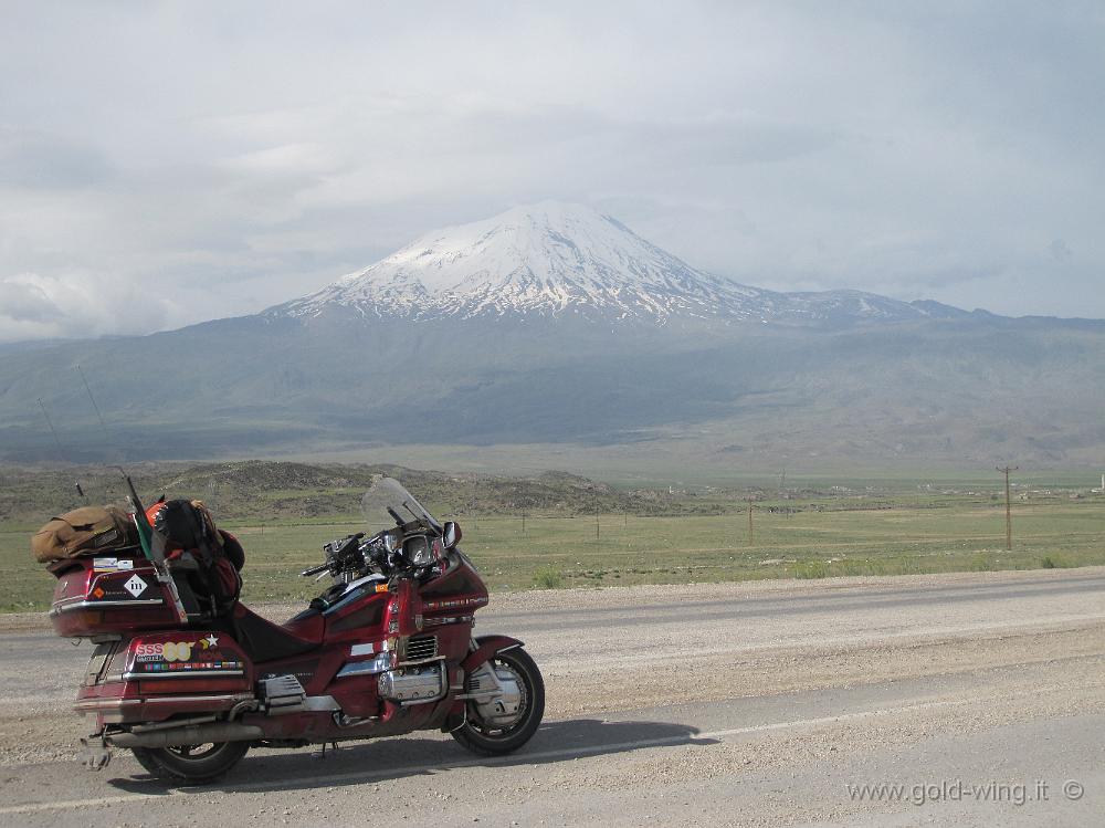 IMG_0290.JPG - Turchia: il monte Ararat (m 5.165)