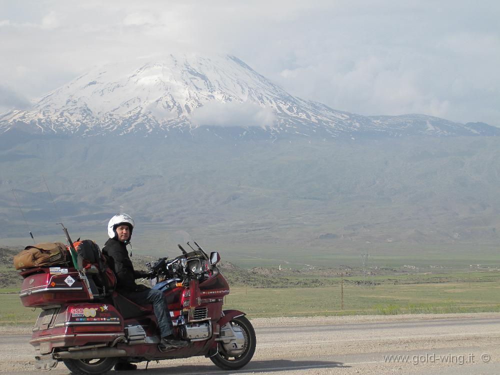 IMG_0302.JPG - Turchia: il monte Ararat (m 5.165)