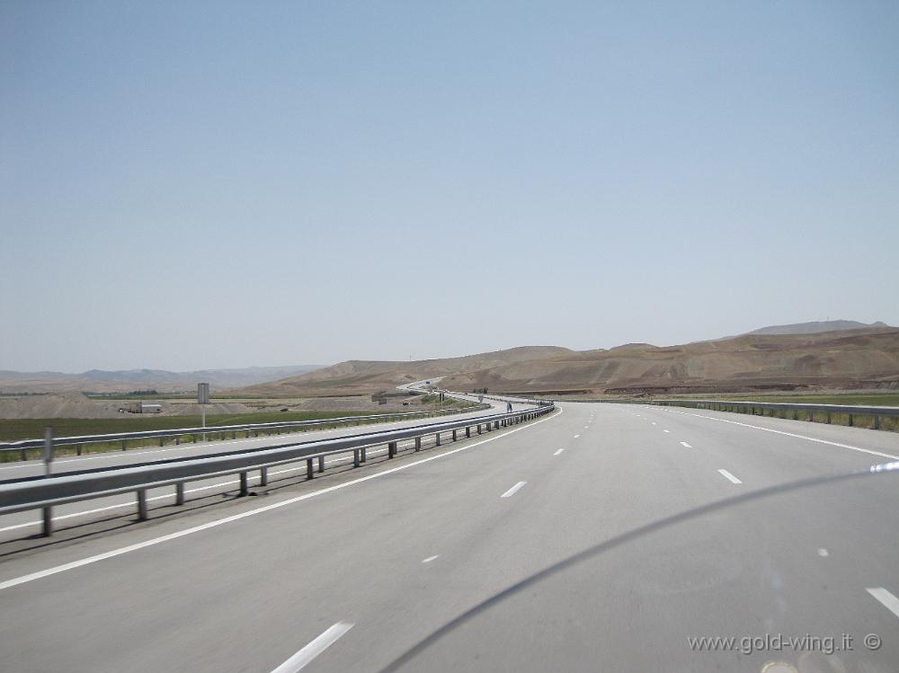 IMG_0368.JPG - Autostrada Tabriz-Teheran