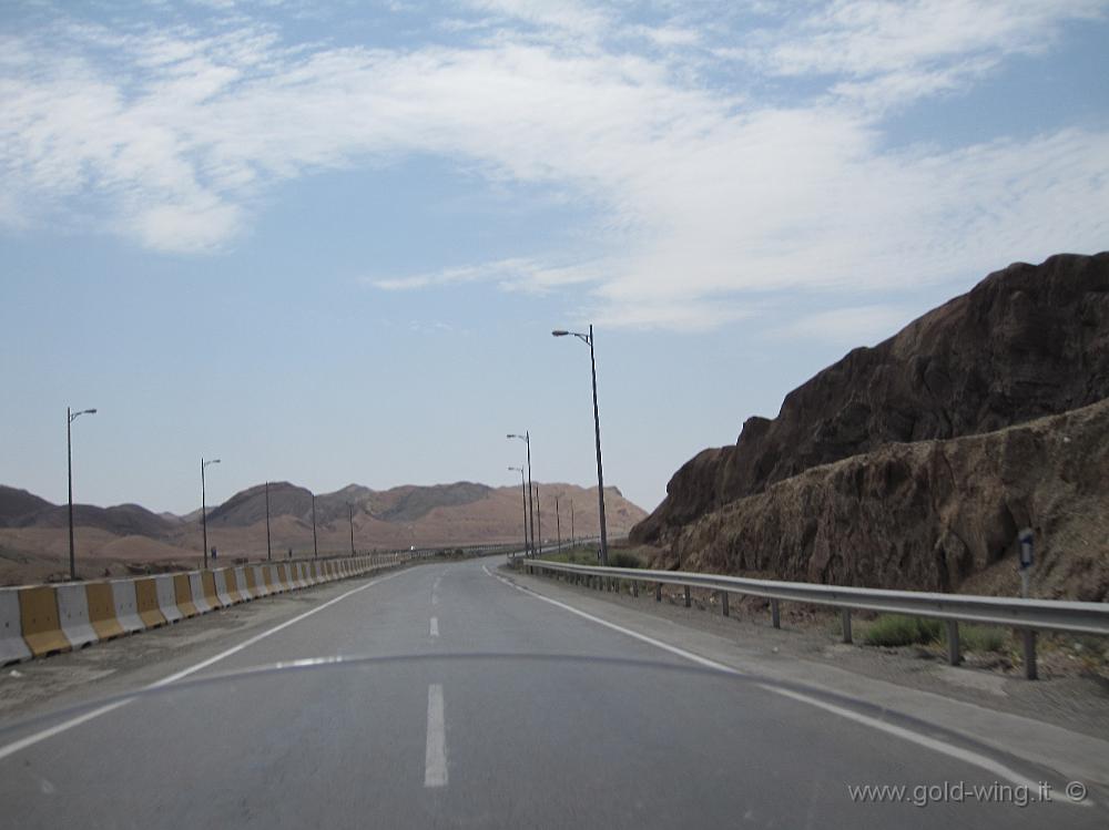 IMG_0385.JPG - Autostrada a est di Teheran
