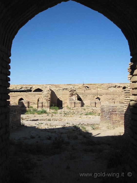 IMG_0486.JPG - Caravanserraglio di Rubat Sharaf (Iran)