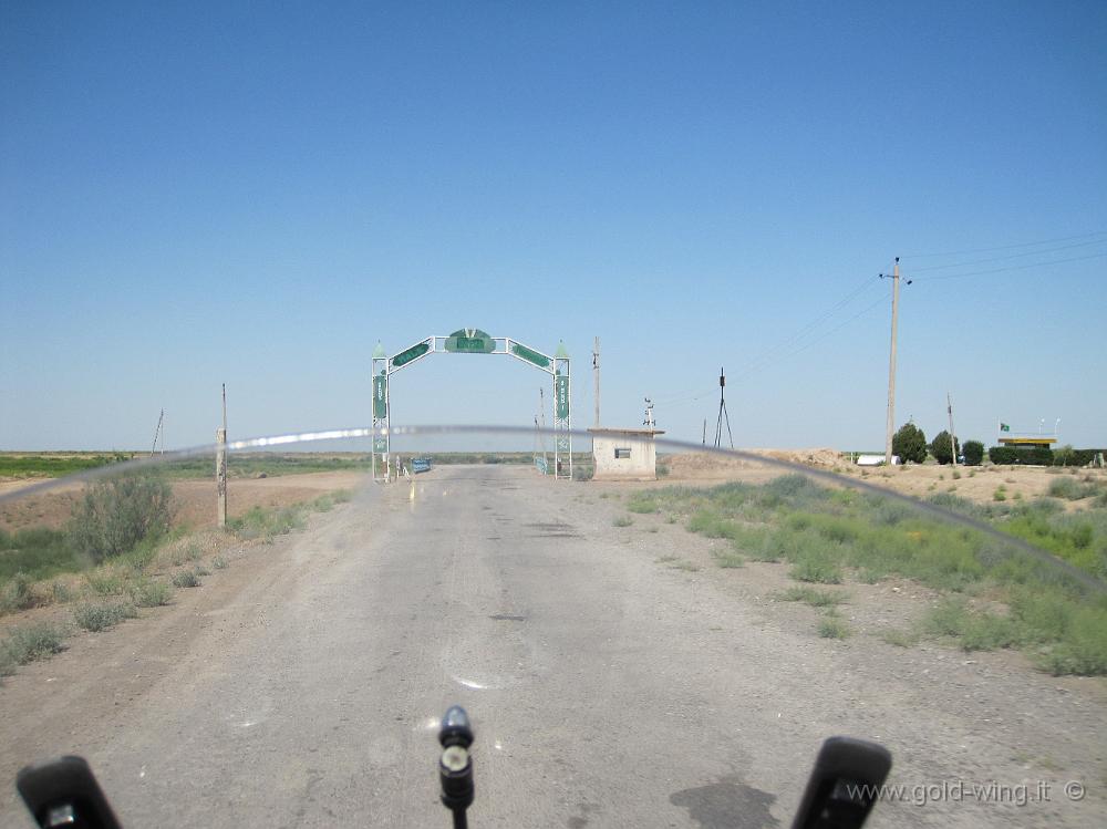 IMG_0547.JPG - Presso Tejen (Turkmenistan)