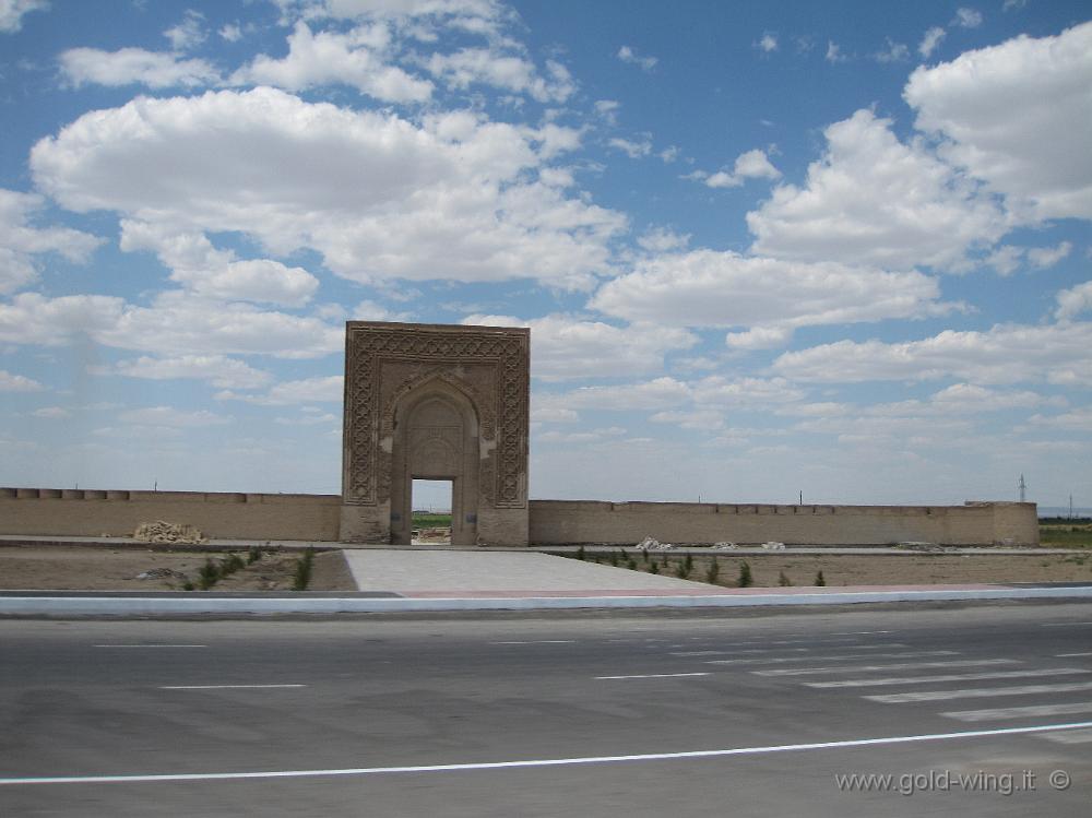 IMG_0802.JPG - Tra Bukhara e Samarcanda (Uzbekistan)