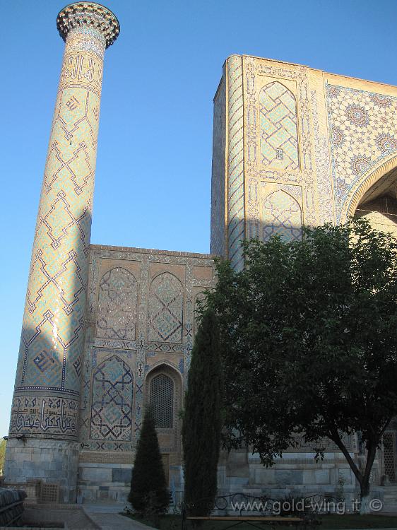 IMG_0834.JPG - Samarcanda (Uzbekistan), il Registan: medressa di Ulugbek (1420)