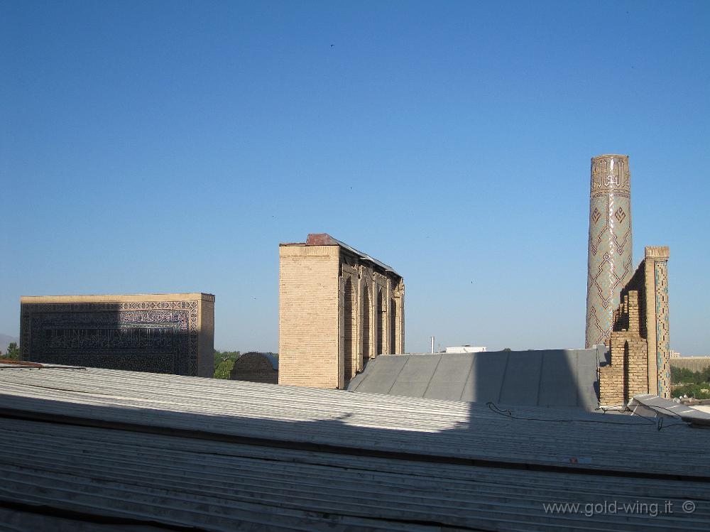 IMG_0869.JPG - Samarcanda (Uzbekistan): da un minareto della medressa di Ulugbek (1420)