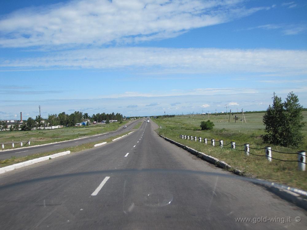 IMG_1260.JPG - Pavlodar (Kazakistan): strada per Omsk
