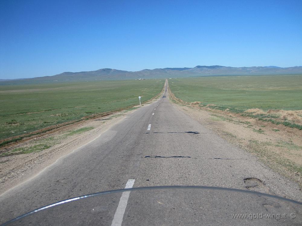 IMG_2110.JPG - Tra le Mongol Els e Kharkhorin (Mongolia): la strada peggiora