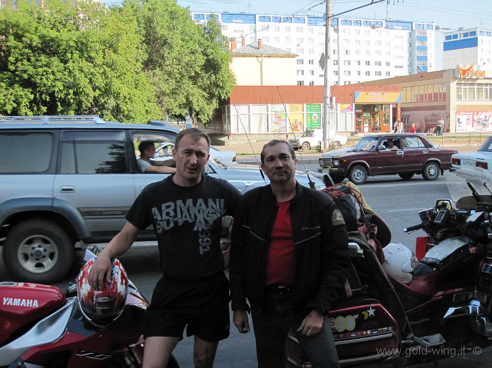 IMG_2468.JPG - Novosibirsk (Siberia): motociclista locale