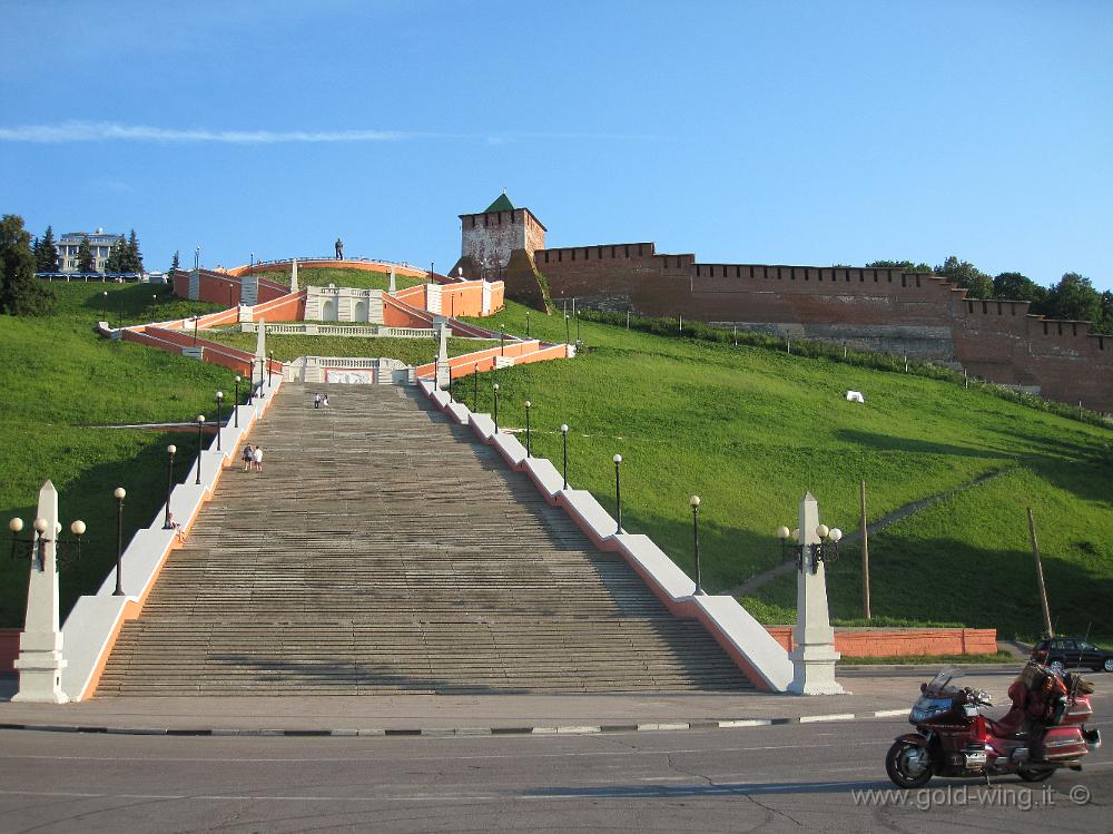 IMG_2717.JPG - Nizny Novgorod (Russia): scalinata e Cremlino