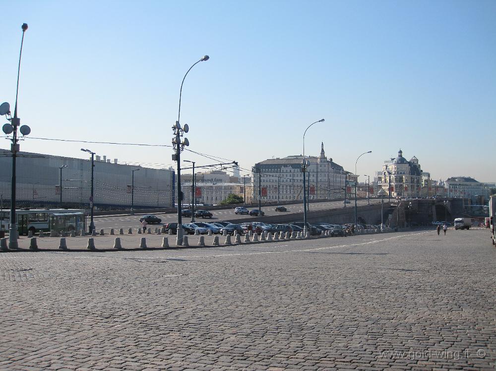 IMG_2792.JPG - Mosca (Russia): ponte sulla Moscova presso il Cremlino