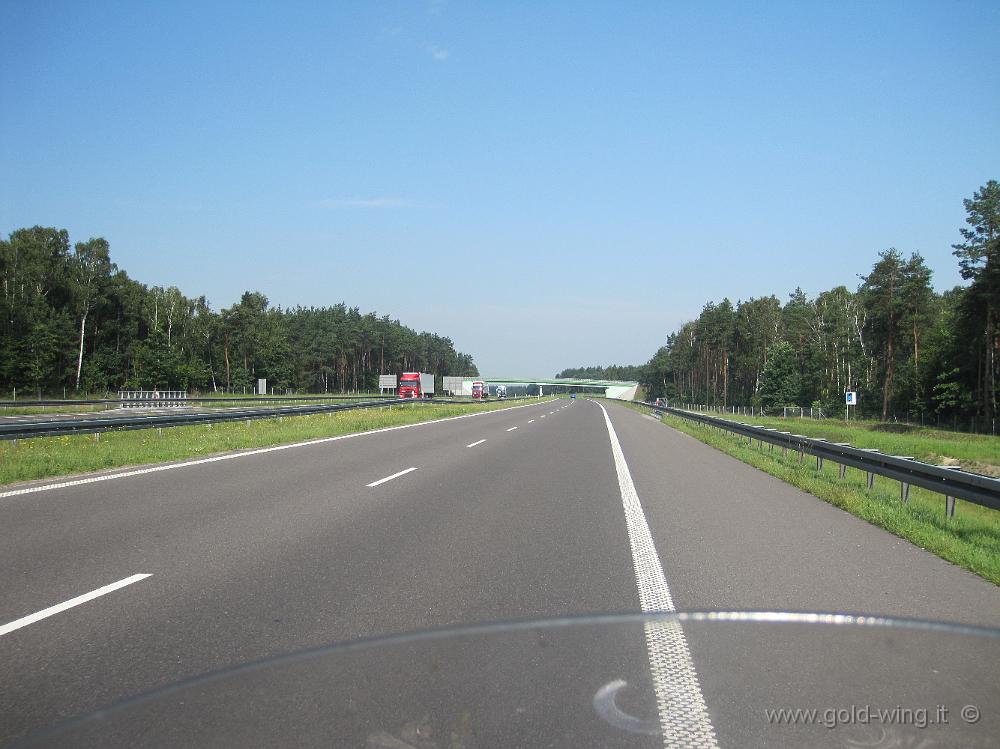 IMG_2957.JPG - Presso Lodz (Polonia): autostrada per Poznan