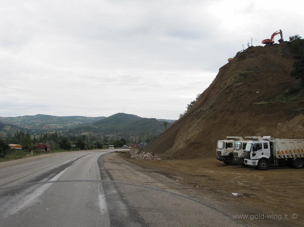 IMG_0164.JPG - Turchia: lavori in corso tra Tosya e Amasya
