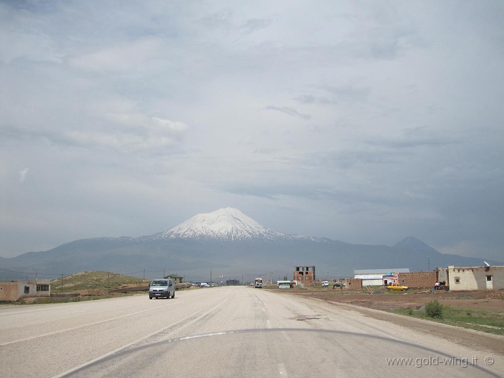 IMG_0266.JPG - Turchia: il monte Ararat (m 5.165)