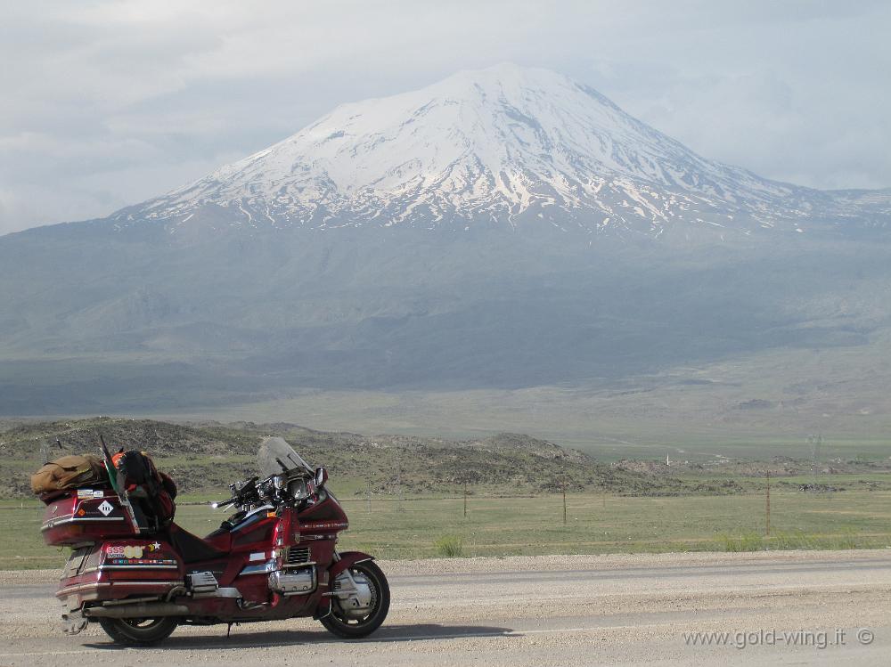 IMG_0294.JPG - Turchia: il monte Ararat (m 5.165)