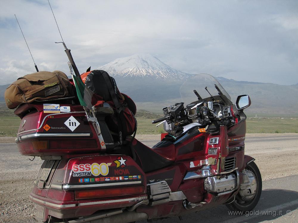 IMG_0295.JPG - Turchia: il monte Ararat (m 5.165)