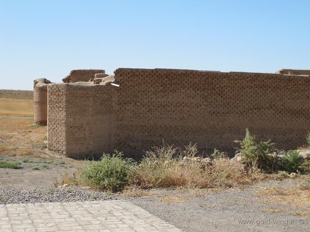 IMG_0494.JPG - Caravanserraglio di Rubat Sharaf (Iran)