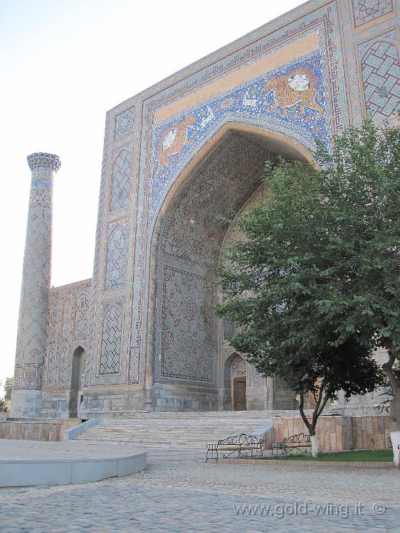 IMG_0842.JPG - Samarcanda (Uzbekistan), il Registan: medressa Sher Dor (1636)