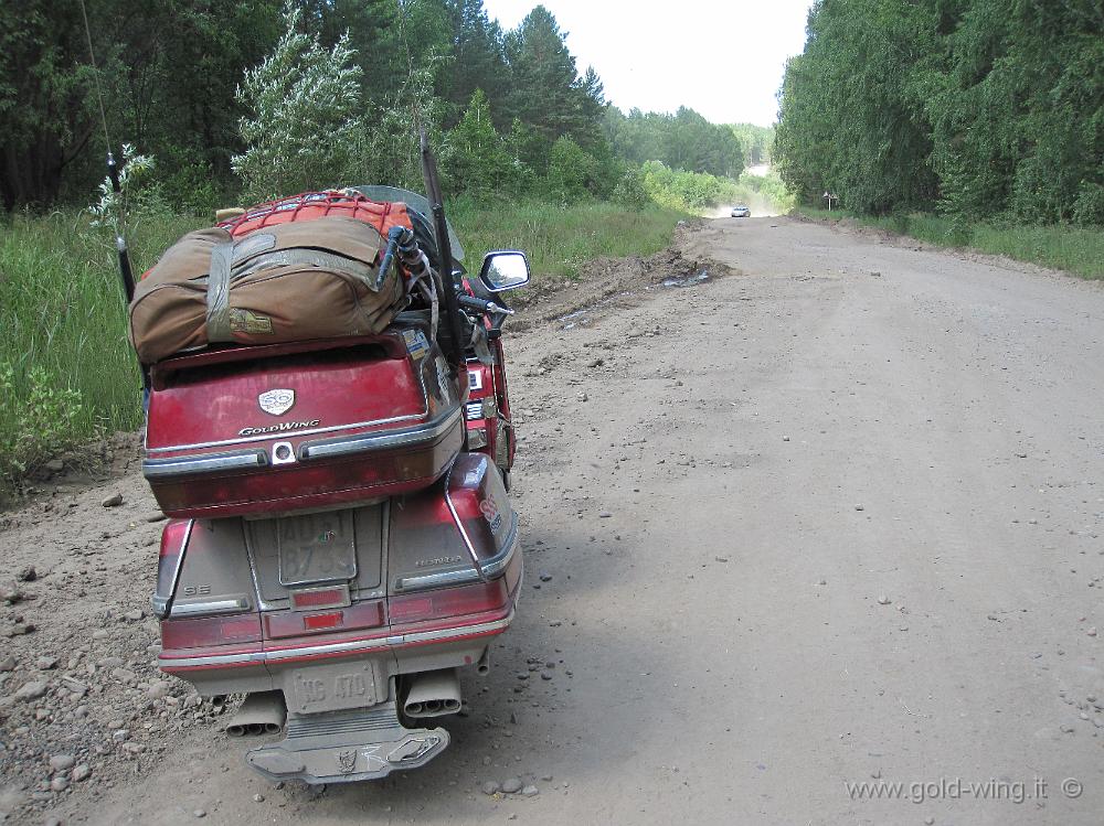 IMG_2429.JPG - Presso Tajset (Siberia): terra e polvere