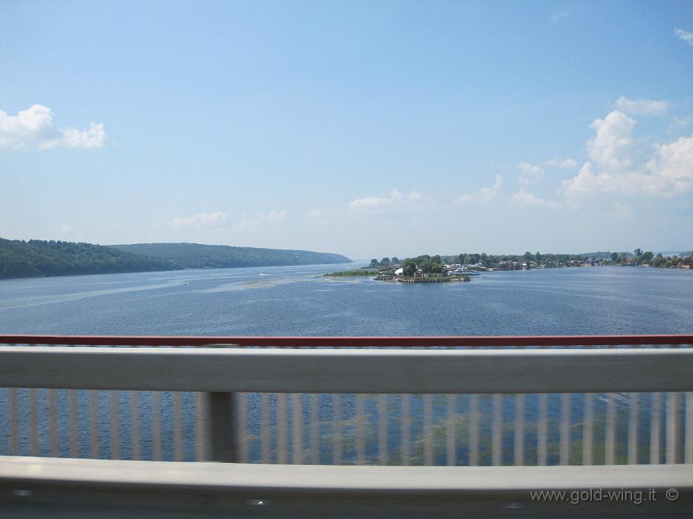IMG_2686.JPG - Kazan (Russia, Rep. del Tatarstan): ponte sul Volga