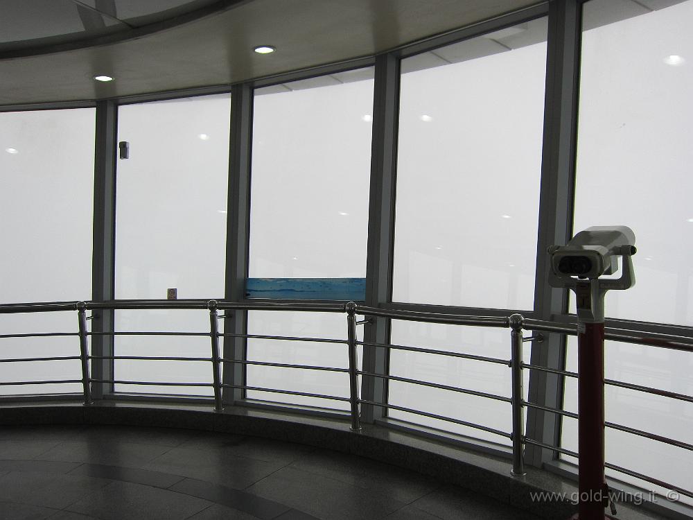 IMG_2839.JPG - Land End - Vista dall'osservatorio (nebbia)