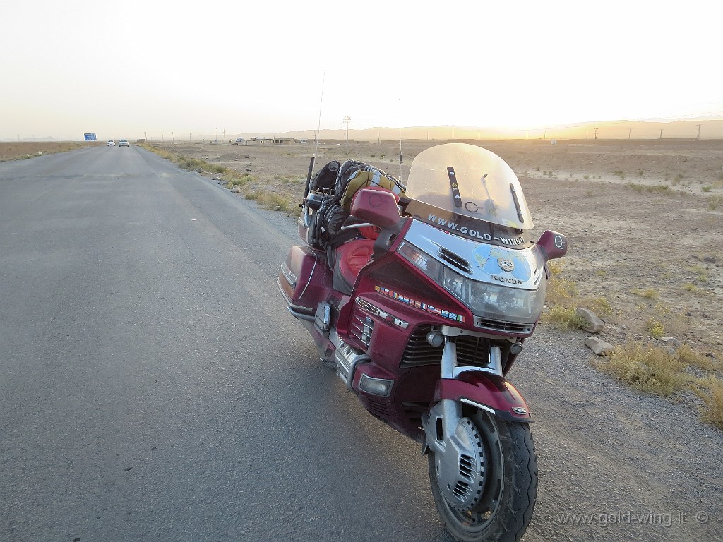 IMG_1653.JPG - Tramonto, nel deserto del Belucistan