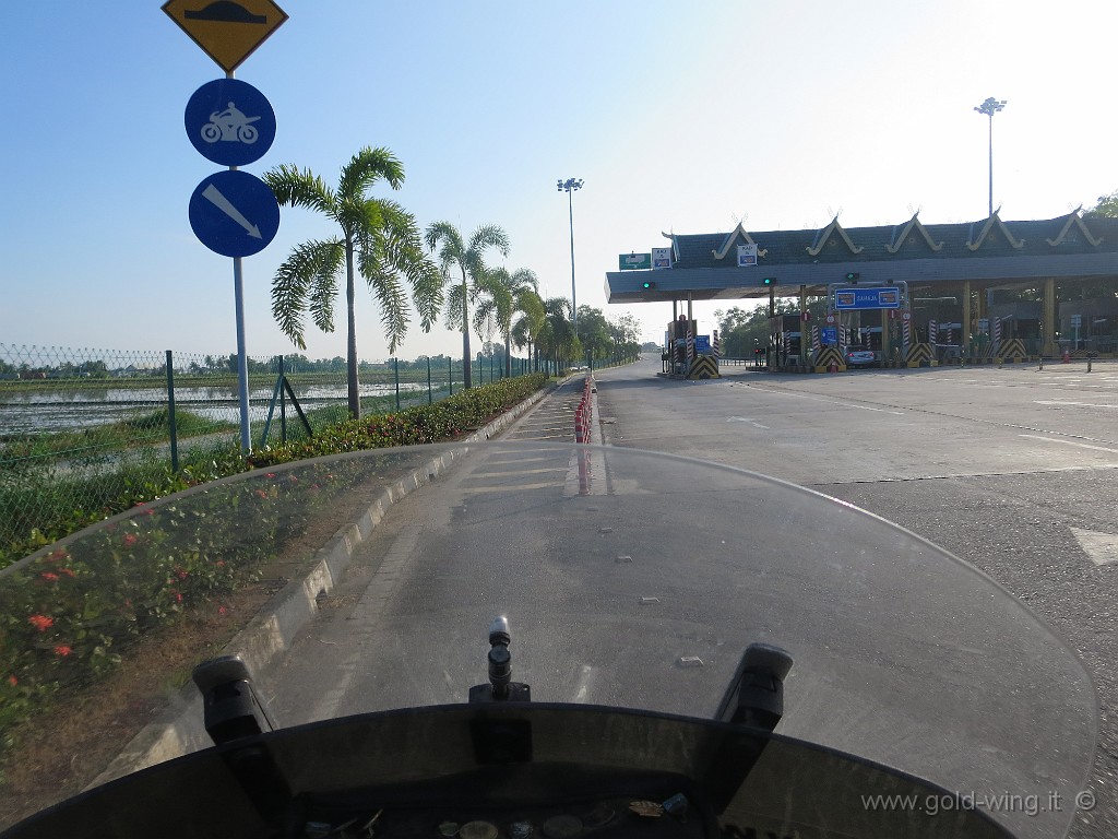 IMG_3919.JPG - Malaysia: le moto non pagano in autostrada