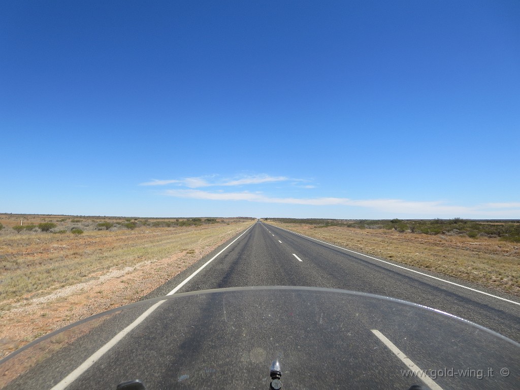 IMG_5765.JPG - Verso sud, attraverso il centro dell'Australia