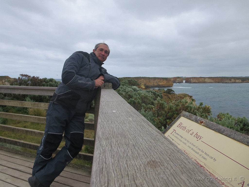 IMG_6213.JPG - Great Ocean Road, Baia delle Isole: fa abbastanza freddo e resto ben coperto