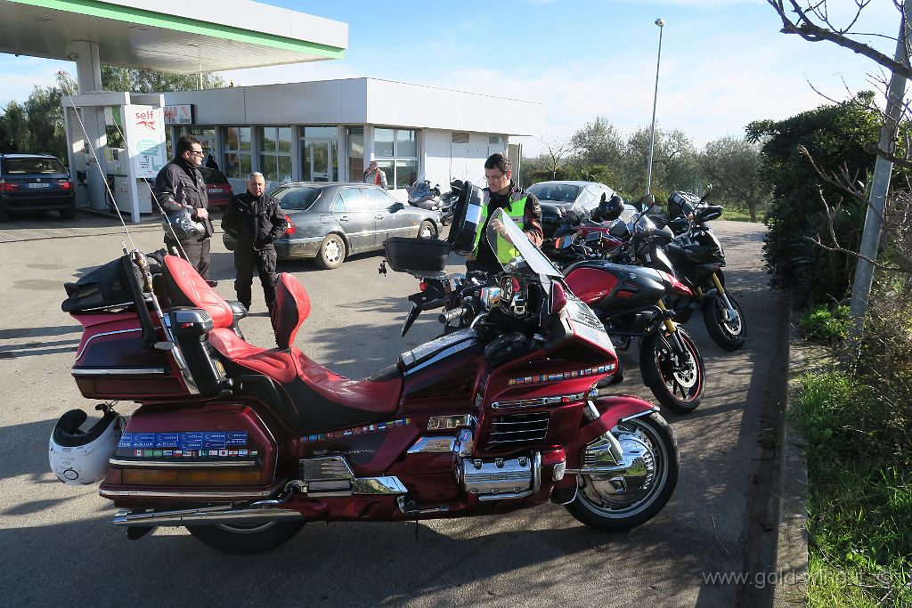 IMG_0004.JPG - Moto pronte