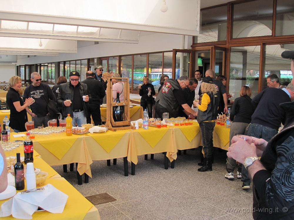IMG_0056.JPG - Buffet al campeggio Union Lido