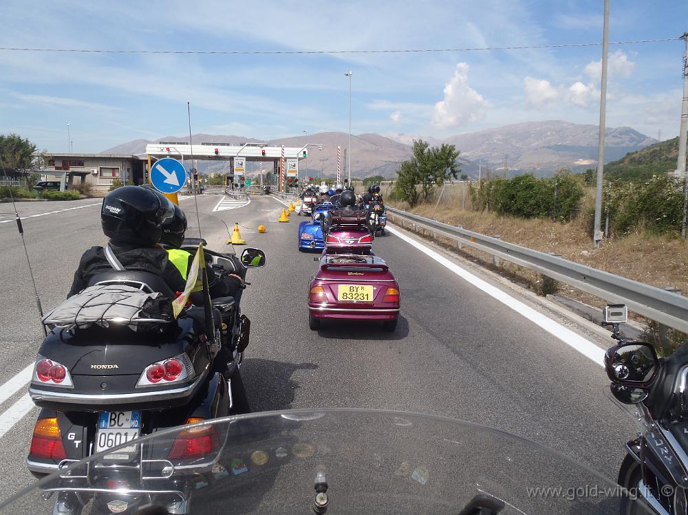 P9050340.JPG - Celano, casello autostradale: e fatevi il telepass, così niente fila!