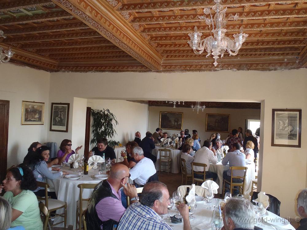 P9050385.JPG - Roccagiovine: pranzo nel castello