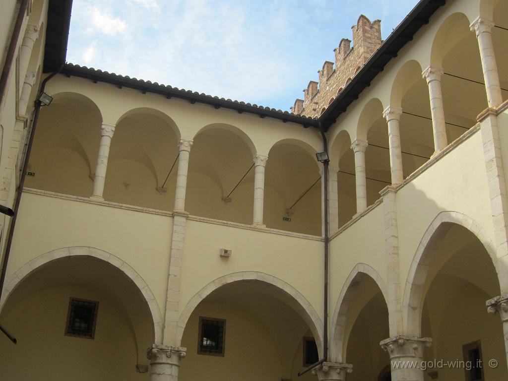 IMG_0390.JPG - Castello di Celano