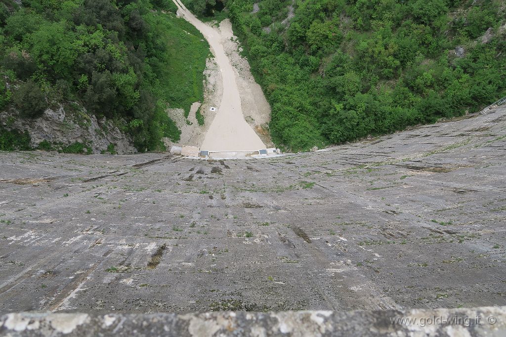 IMG_0621.JPG - Lago del Salto: la diga
