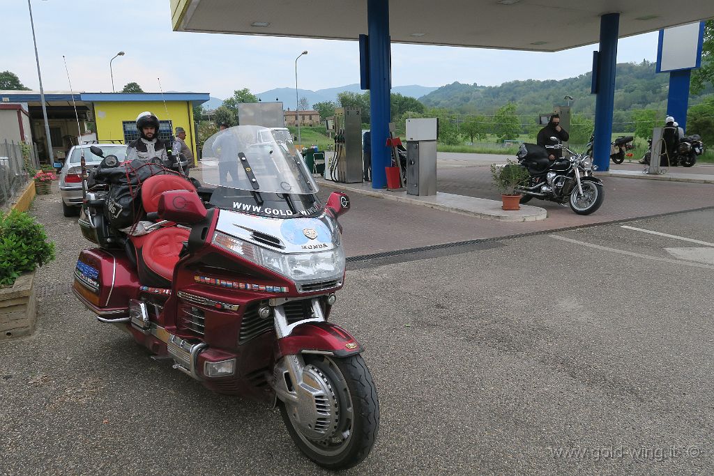 IMG_0766.JPG - Il gruppo di 8 moto e 8 motociclisti diretto ad Amatrice