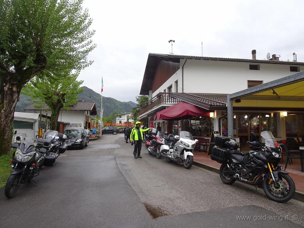 DSC00001.JPG - Arrivo al campeggio Pilù, ad Anfo (BS), sul lago d'Idro