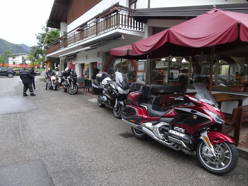 DSC00002.JPG - Arrivo al campeggio Pilù, ad Anfo (BS), sul lago d'Idro