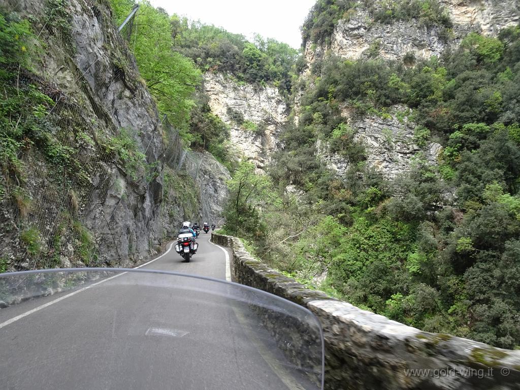 DSC00097.JPG - Trermosine: strada della Forra