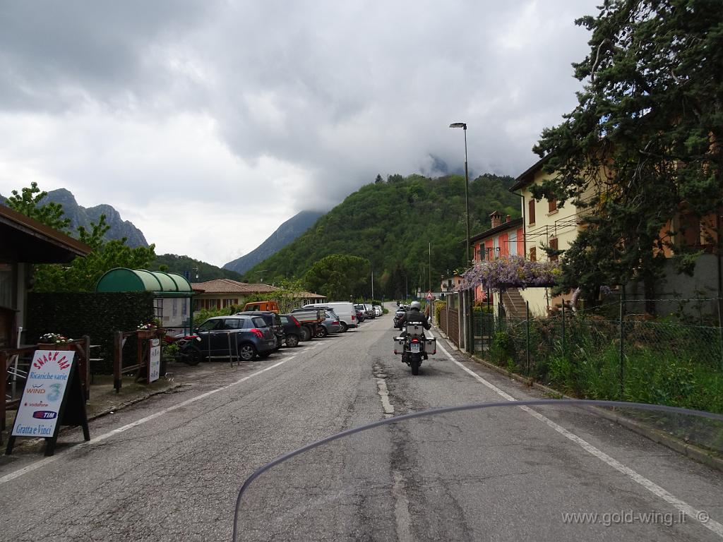 DSC00195.JPG - Tra il Lago di Garda e il Lago di Valvestino