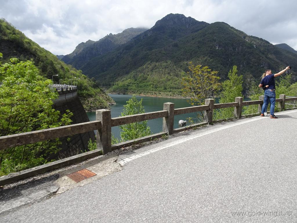 DSC00198.JPG - Lago di Valvestino (m 503)