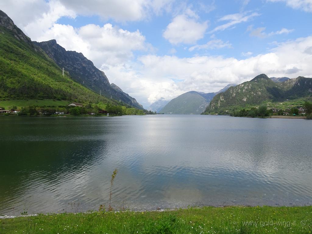 DSC00239.JPG - Lemprato (BS), estremo sud del Lago d'Idro (m 368)