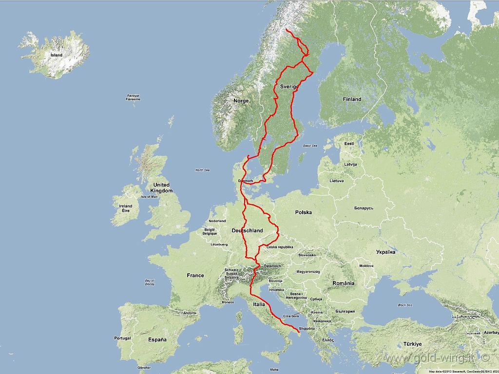 021.jpg - Svezia: il richiamo della foresta. Un finesewttimana al circolo polare - 13/20.7.2005 - km 9.005 - contakm 310.026