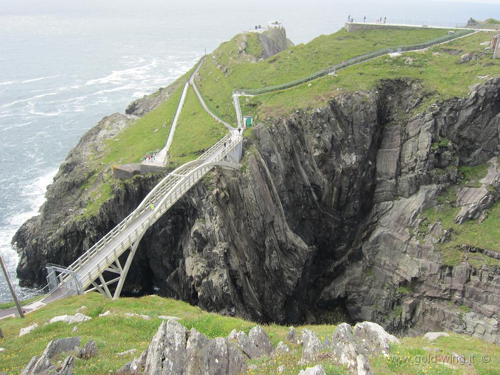 0647.JPG - Mizen Head: il ponte che scavalca il precipizio