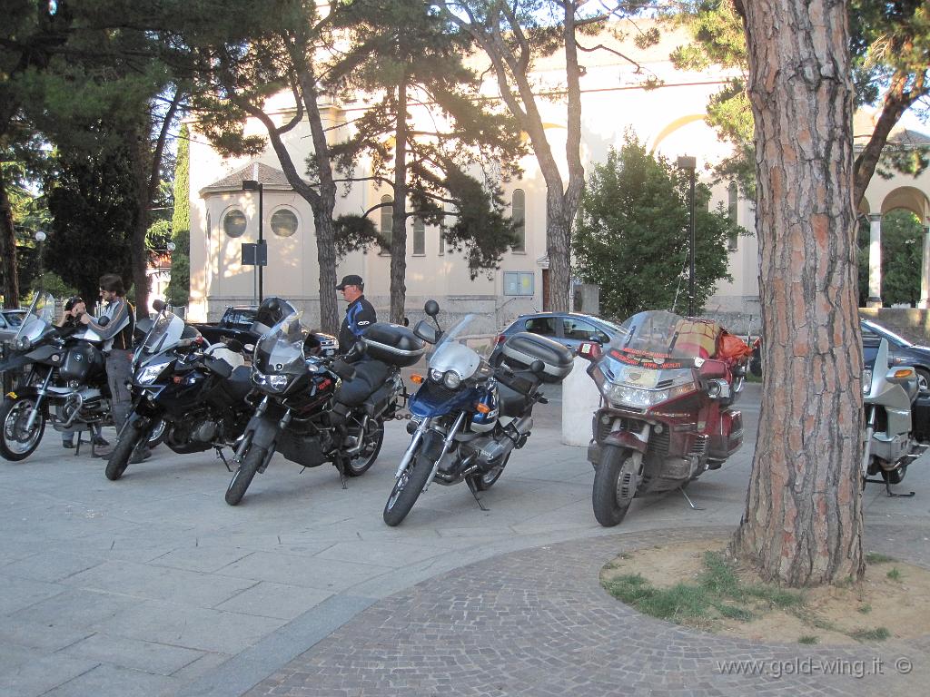 406.JPG - Dalmine (BG): con gli amici motociclisti