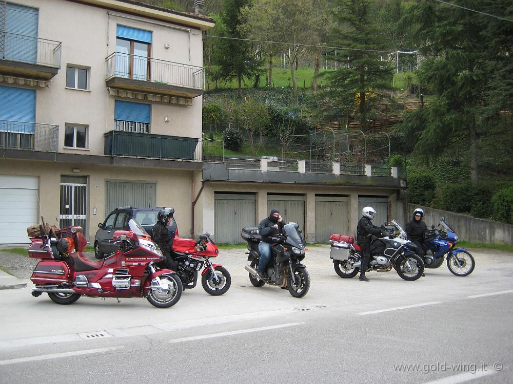IMG_0008.JPG - Da sinistra: Gold Wing (moto), kiosul, Mos, paolo2145, zannatort