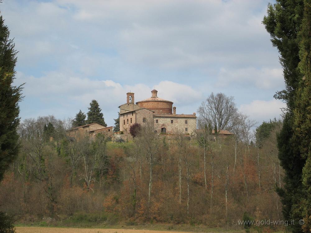 IMG_0043.JPG - San Galgano: Cappella di Montesiepi