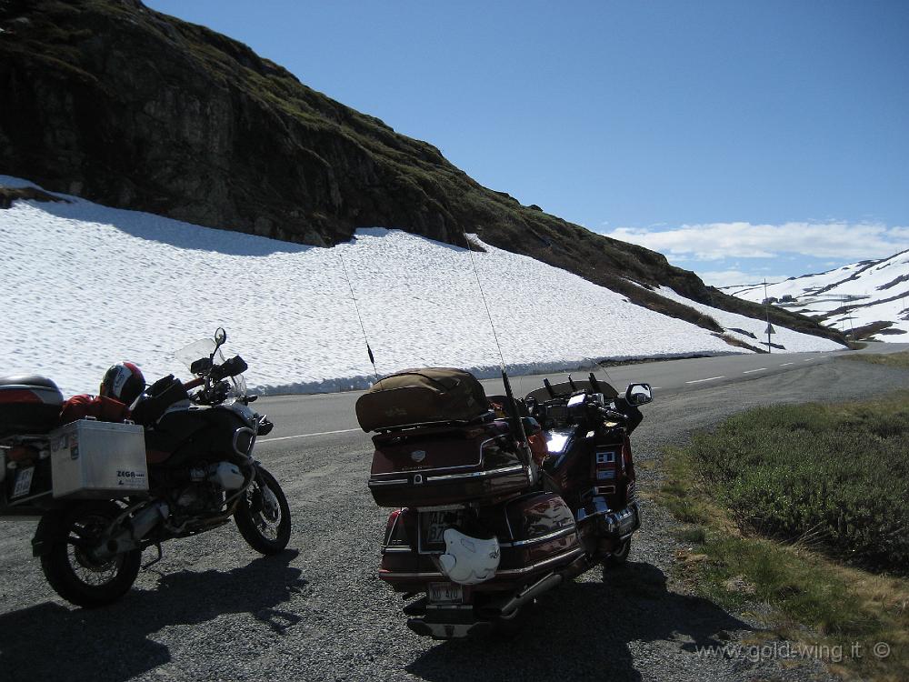 IMG_0233.JPG - Salita verso il passo Sognefjell (m 1.415)