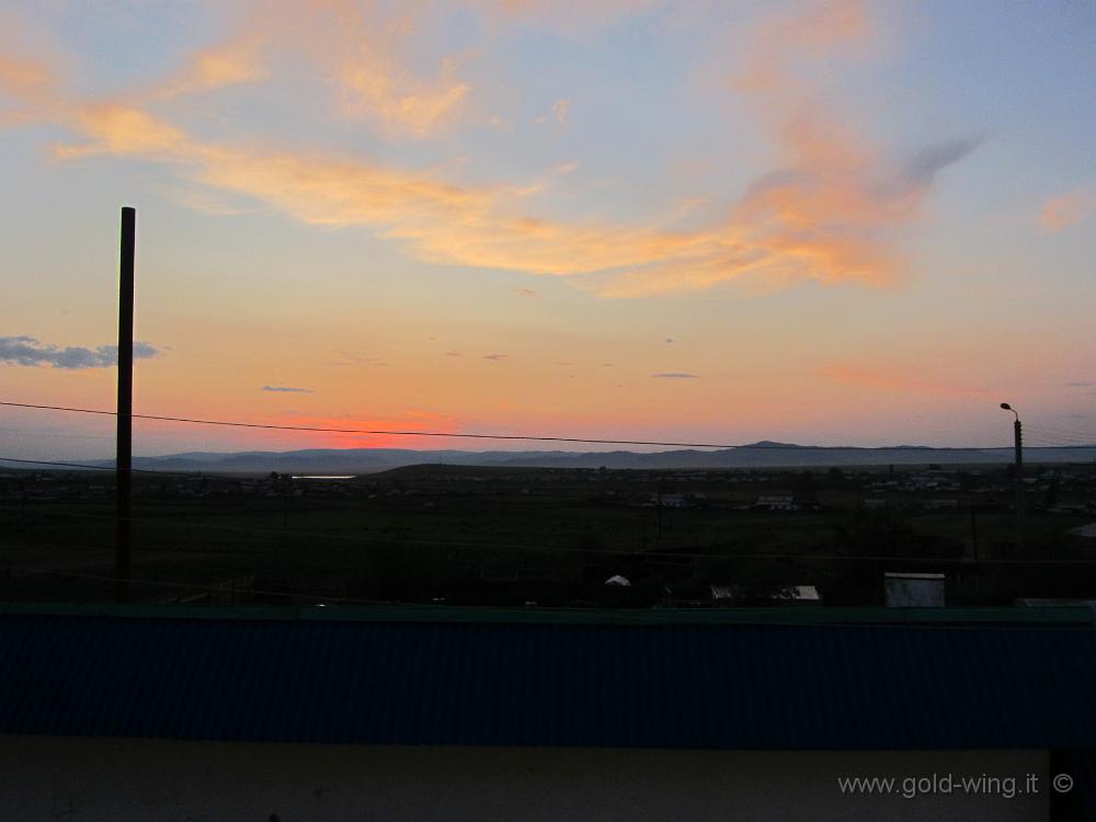 IMG_6064.JPG - Tramonto a est di Ulan Udè